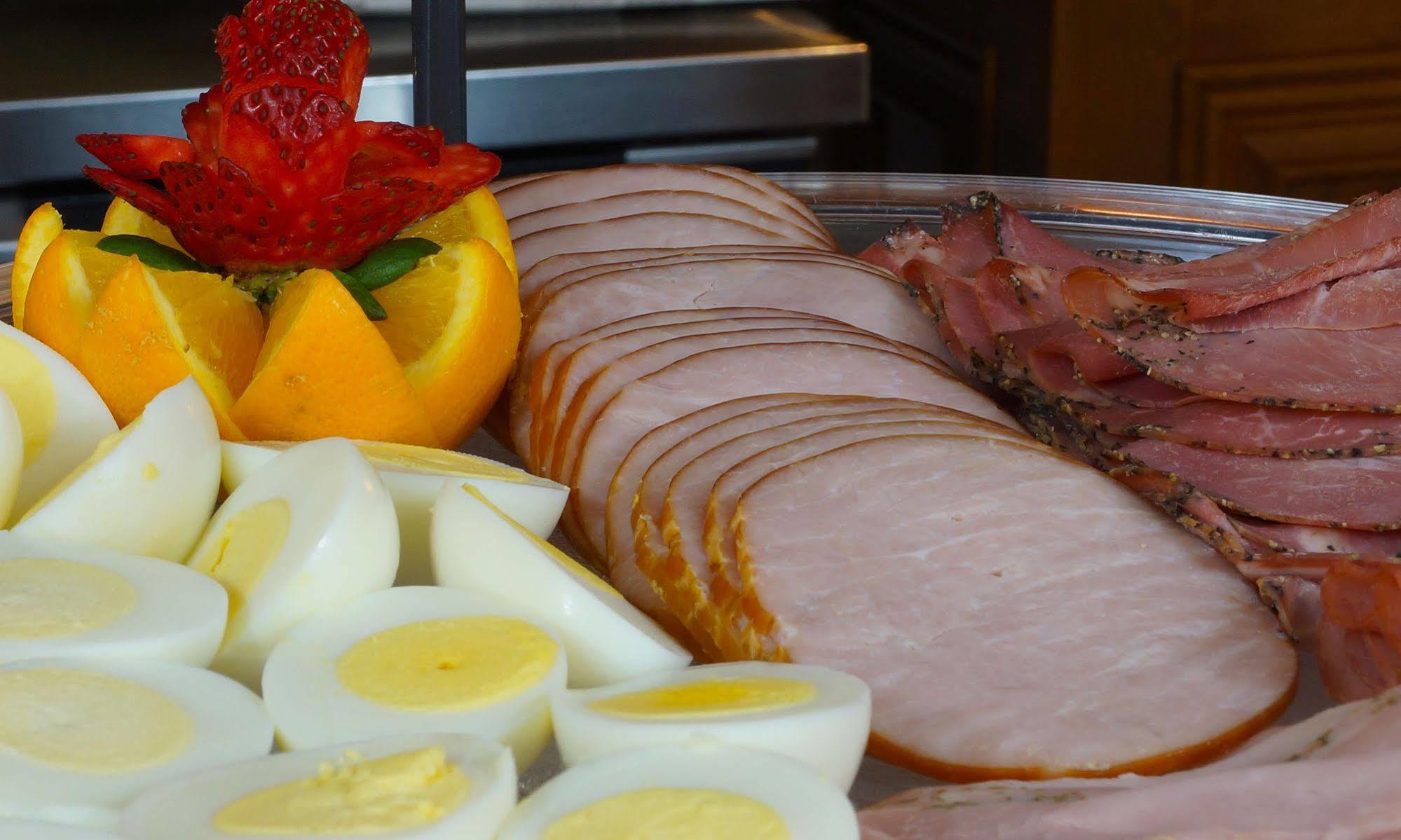 The Rose Hotel Pleasanton Ngoại thất bức ảnh
